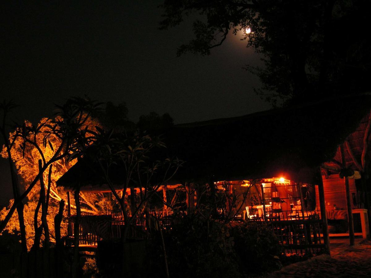 Caprivi Houseboat Safari Lodge Katima Mulilo Extérieur photo