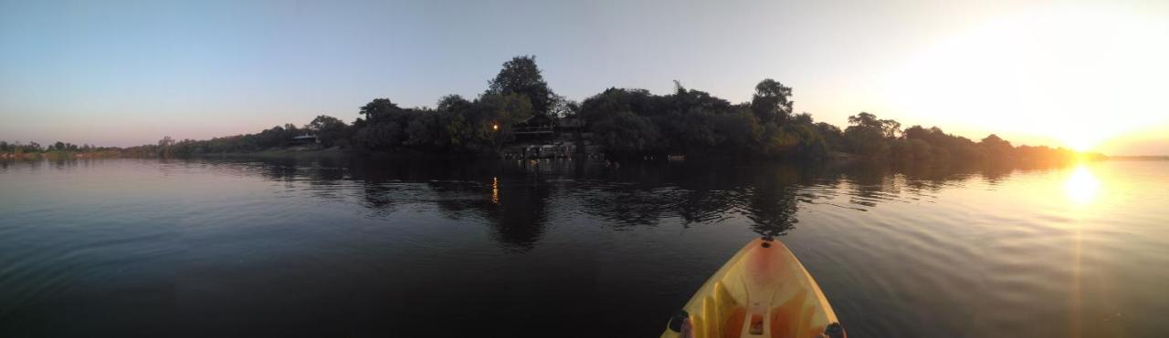 Caprivi Houseboat Safari Lodge Katima Mulilo Extérieur photo